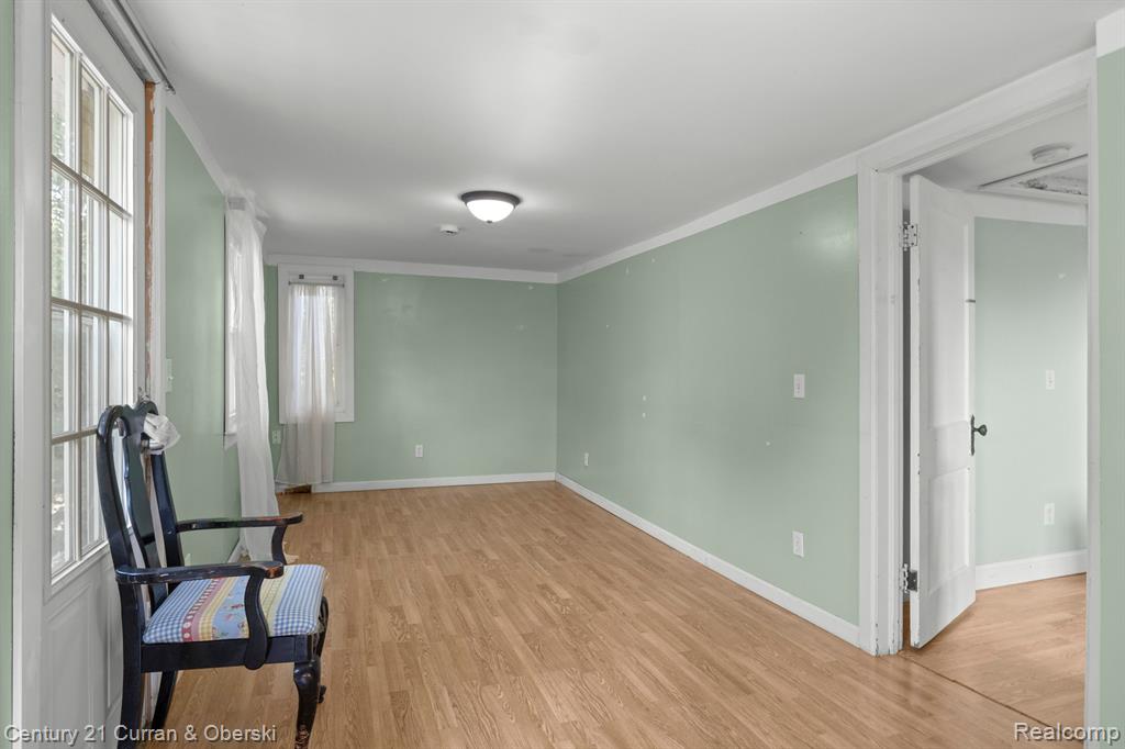15326 East 9 Mile Road Eastpointe, MI 48021 - Photo 12 of 34