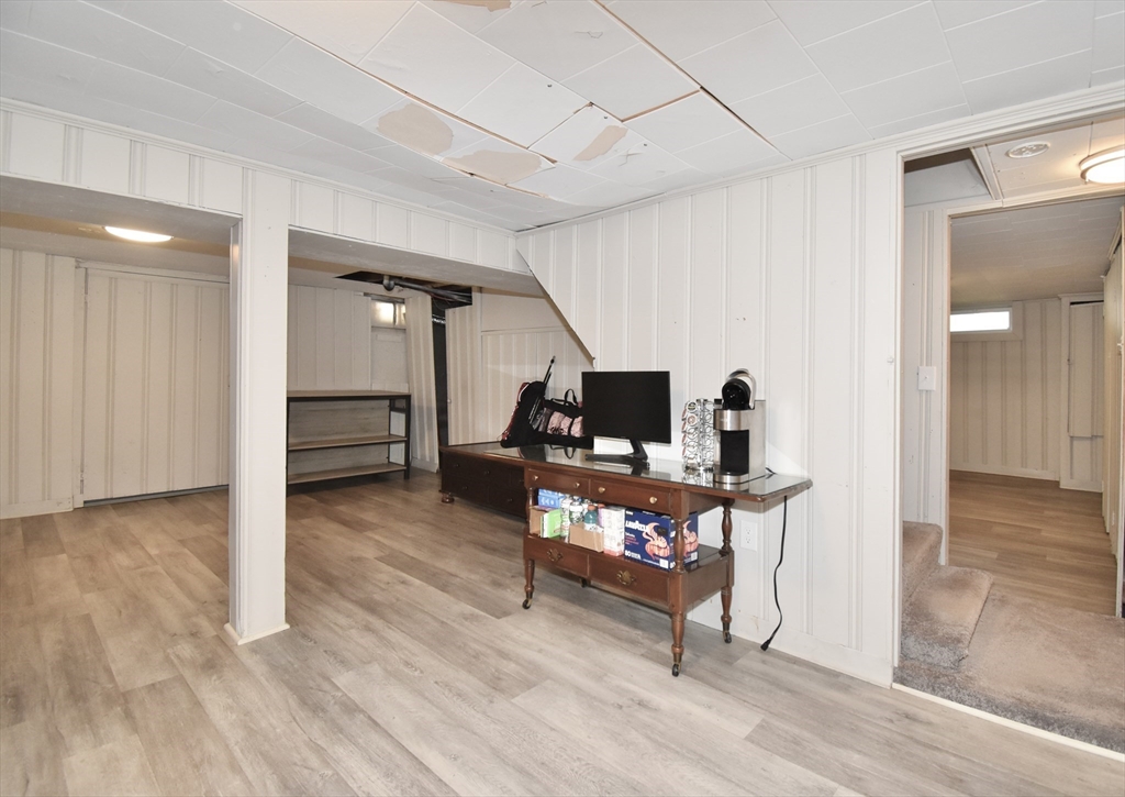 1060 Liberty Street Springfield, MA 01104 - Photo 26 of 37