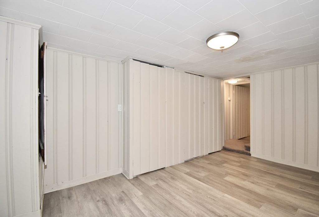 1060 Liberty Street Springfield, MA 01104 - Photo 29 of 37