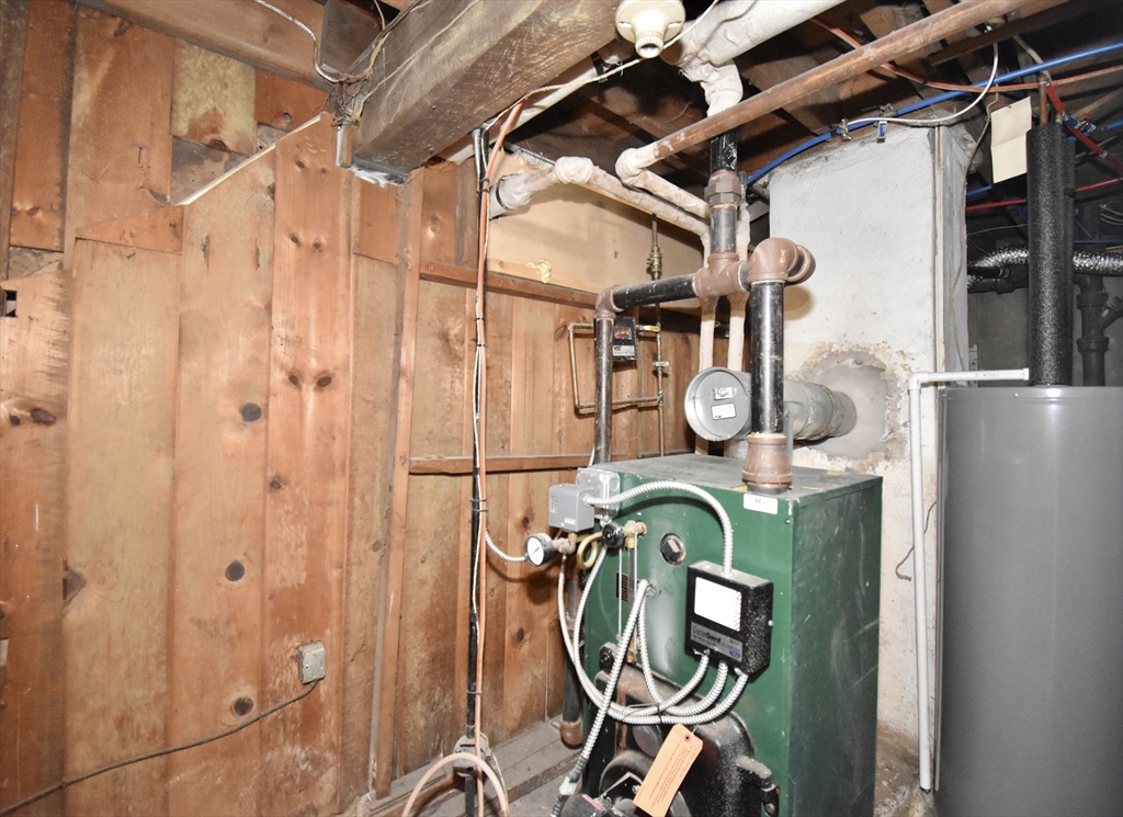 1060 Liberty Street Springfield, MA 01104 - Photo 30 of 37