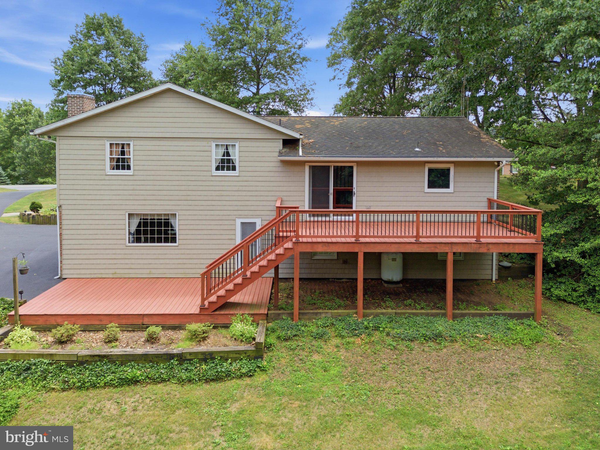 123 Deck Road Womelsdorf, PA 19567 - Photo 5 of 51
