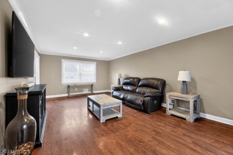 9 Linwood Road Flanders, NJ 07836 - Photo 9 of 50