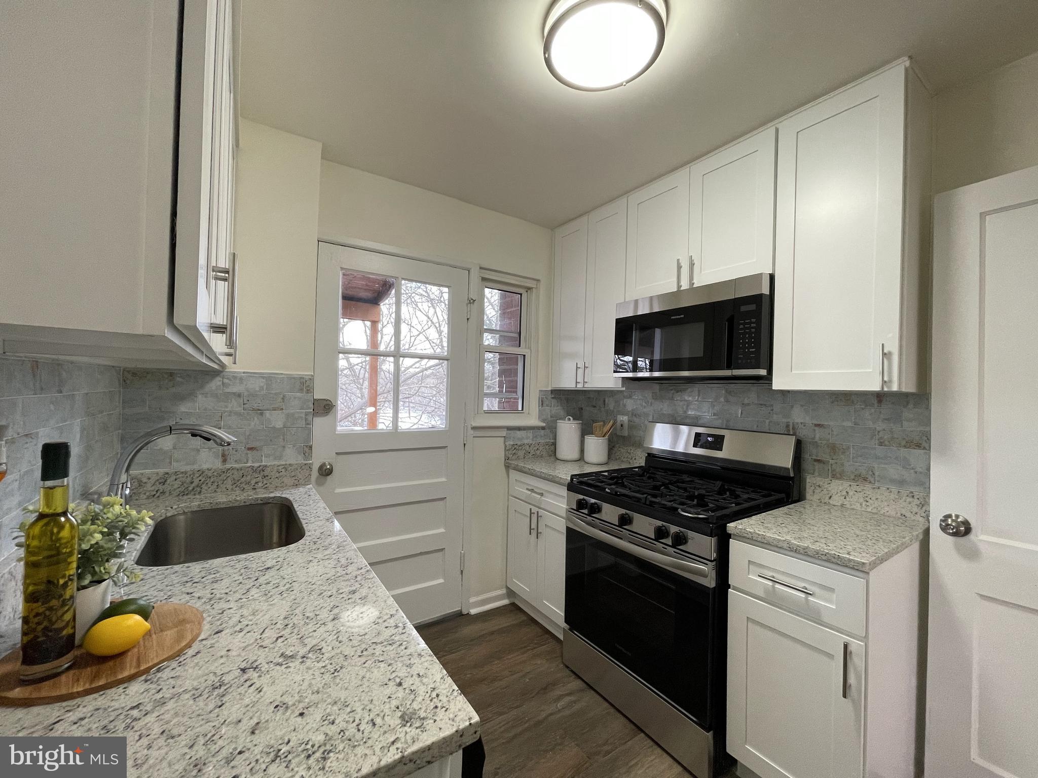 12056 Milton Street Silver Spring, MD 20902 - Photo 6 of 24