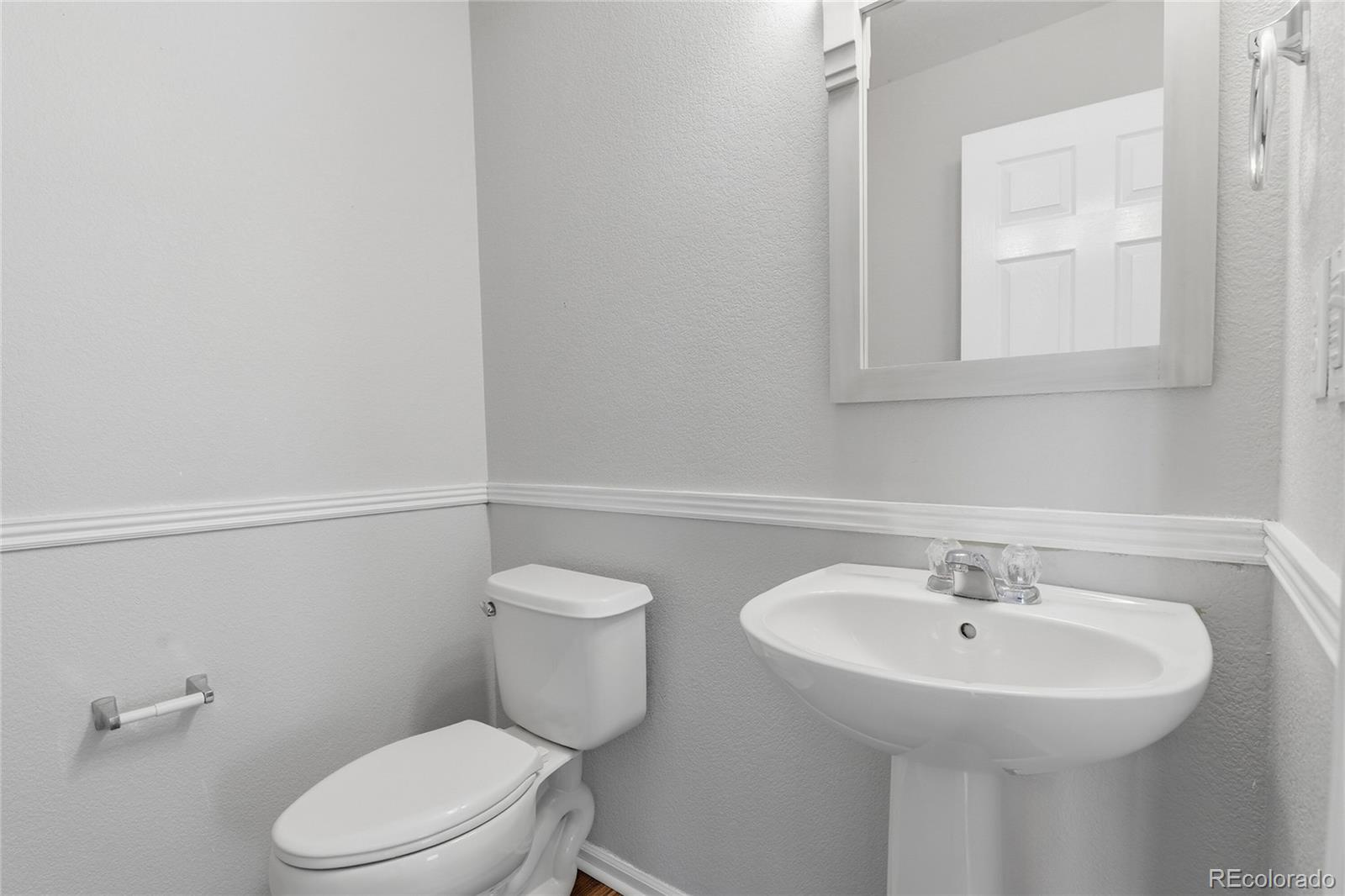 5445 Perth Court Denver, CO 80249 - Photo 13 of 33