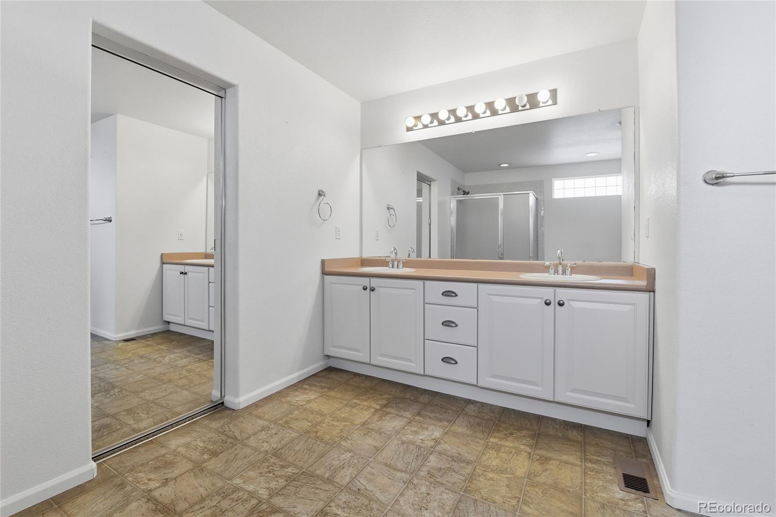 5445 Perth Court Denver, CO 80249 - Photo 22 of 33