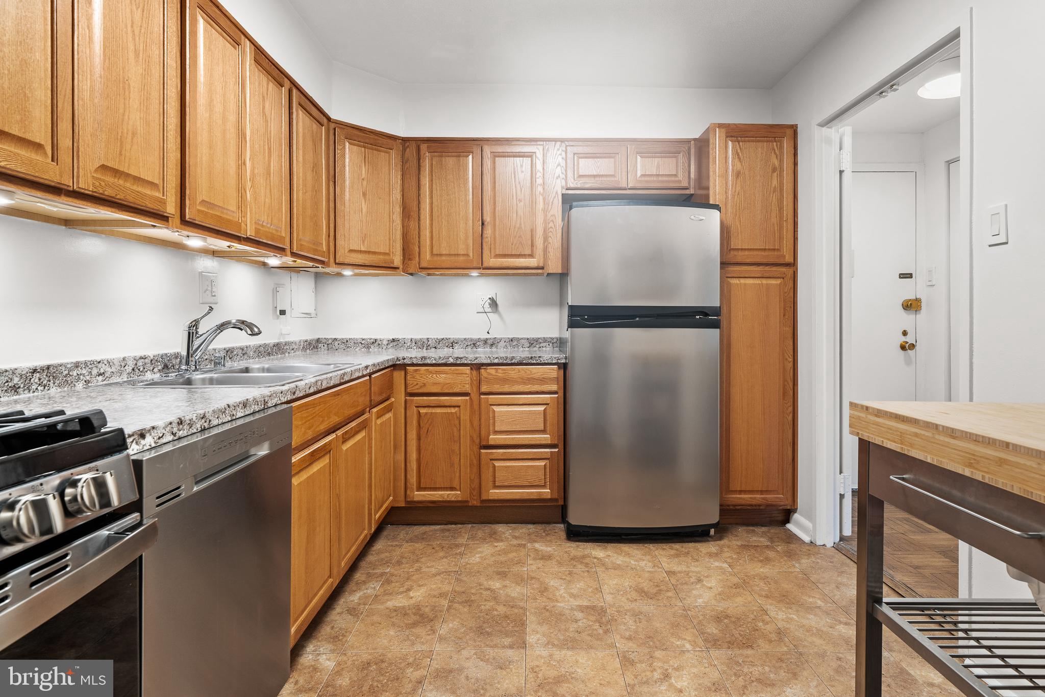 700 7th Street Southwest, Unit 110 Washington, DC 20024 - Photo 12 of 42