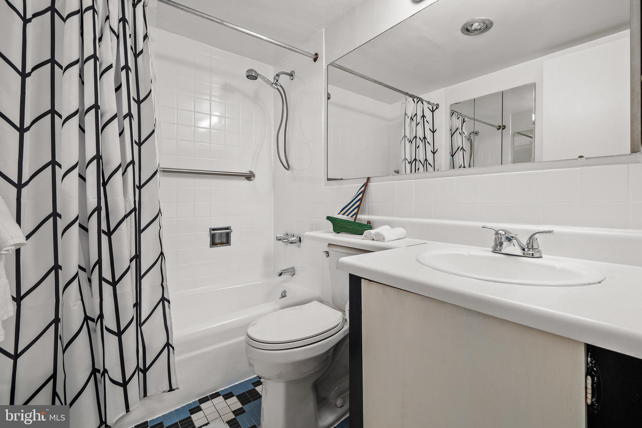 700 7th Street Southwest, Unit 110 Washington, DC 20024 - Photo 14 of 42