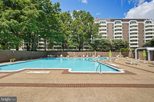 $355,000 | 700 7th Street Southwest, Unit 110, Washington, DC 20024