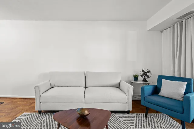 $355,000 | 700 7th Street Southwest, Unit 110, Washington, DC 20024