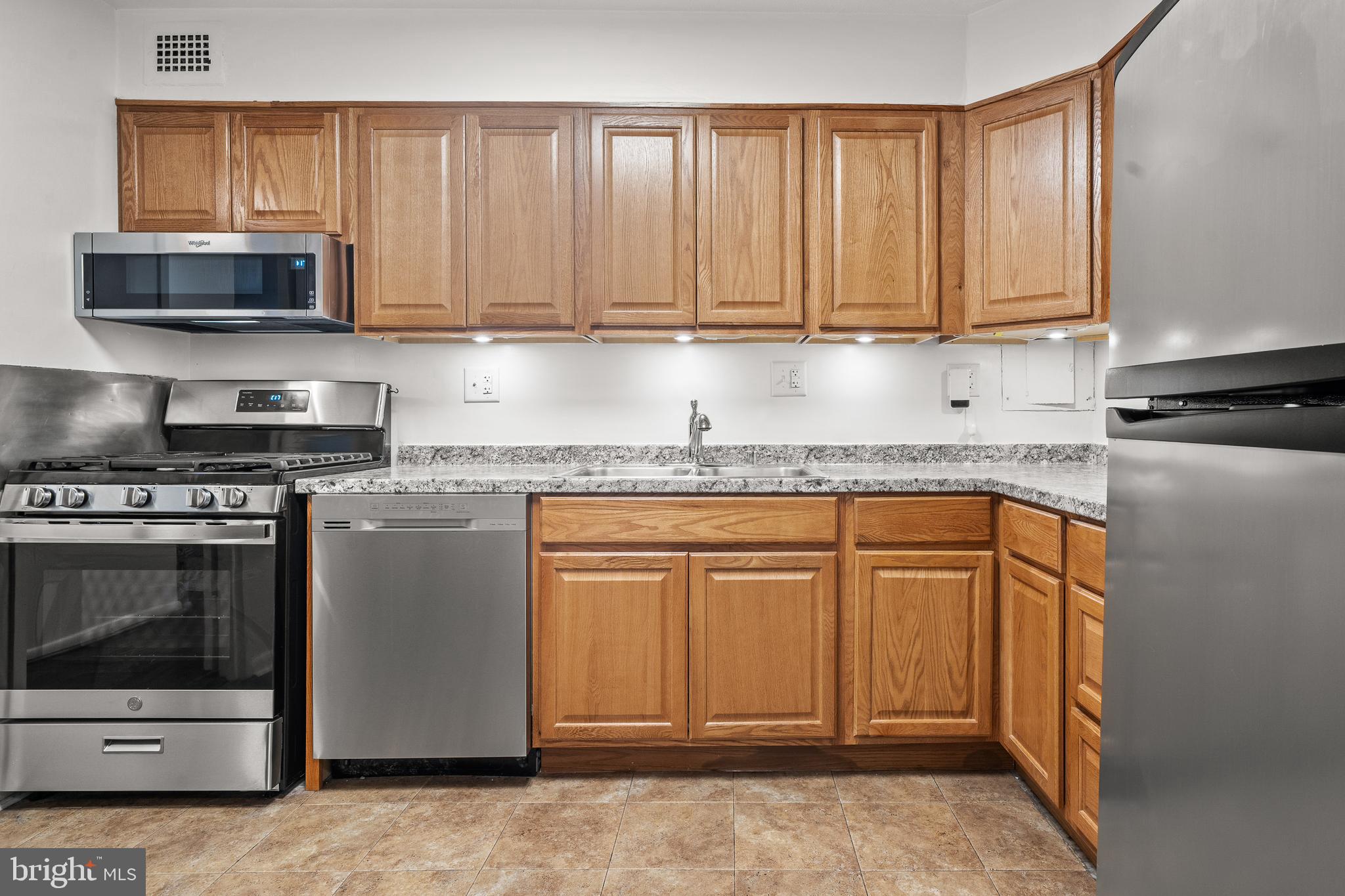 700 7th Street Southwest, Unit 110 Washington, DC 20024 - Photo 10 of 42