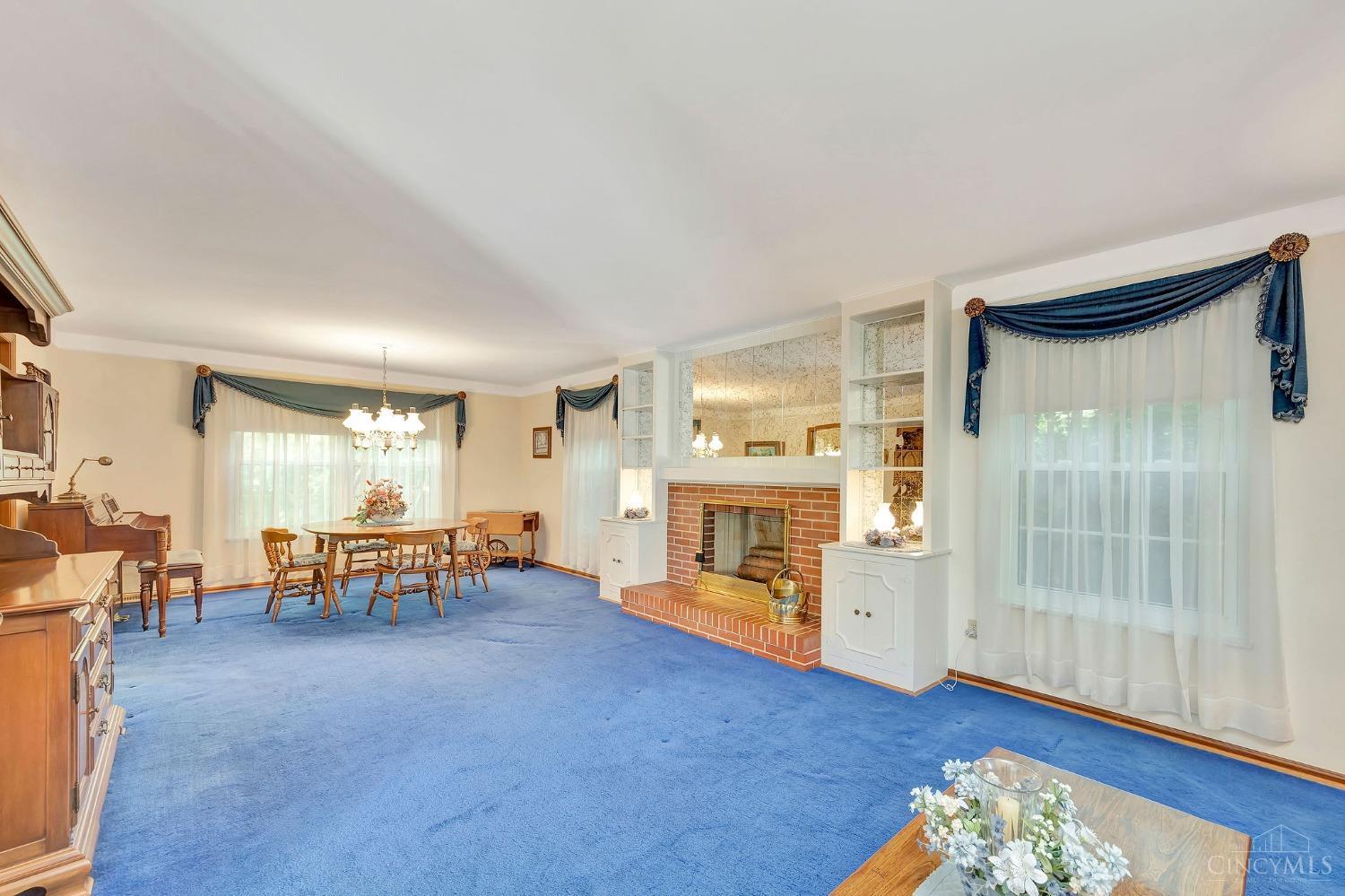 2807 Ebenezer Road Cincinnati, OH 45233 - Photo 10 of 60