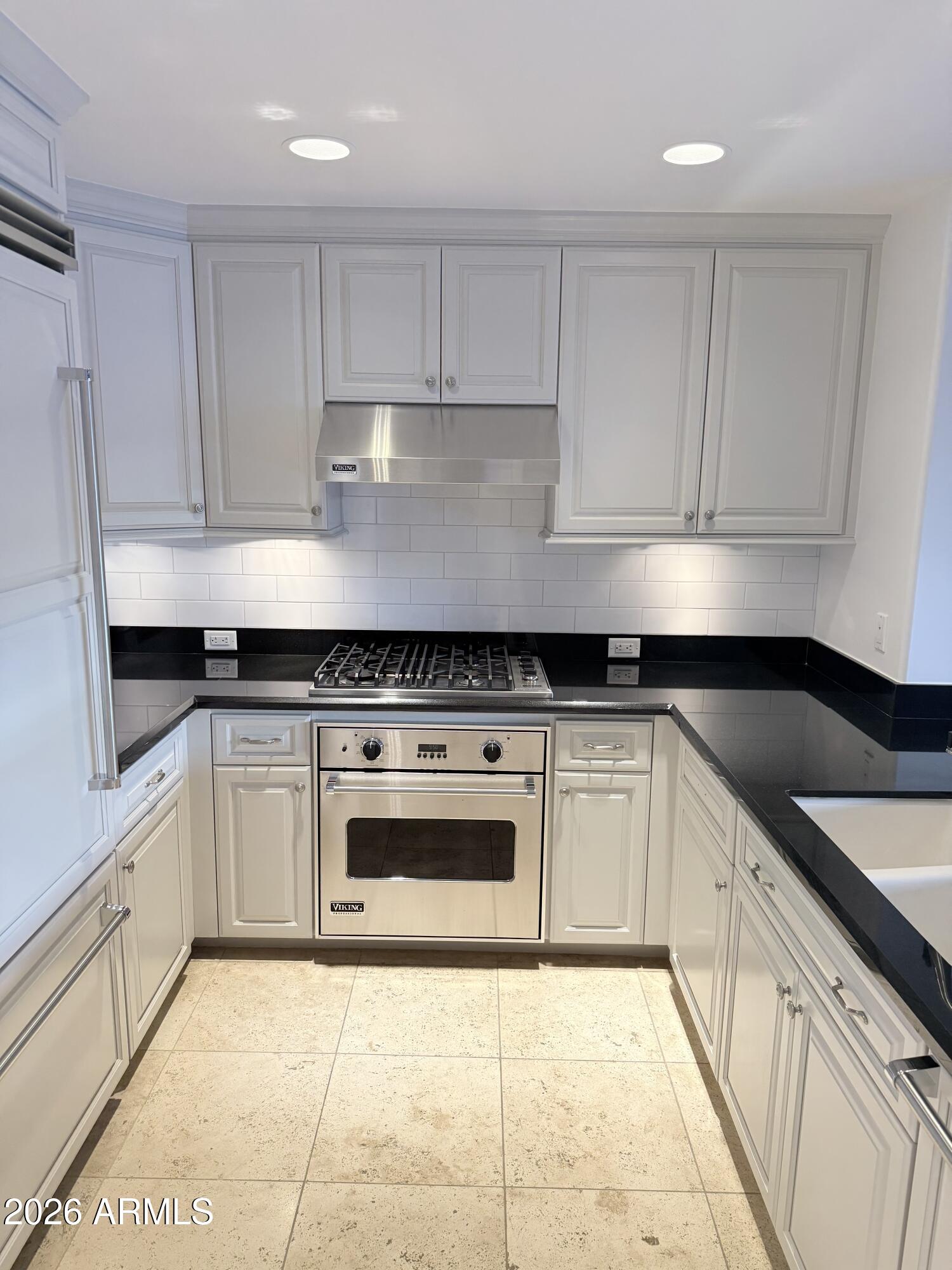 7181 East Camelback Road, Unit 304 Scottsdale, AZ 85251 - Photo 4 of 28 IMG_2887