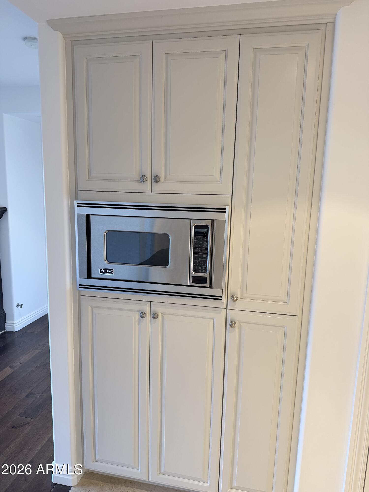 7181 East Camelback Road, Unit 304 Scottsdale, AZ 85251 - Photo 6 of 28 IMG_2889