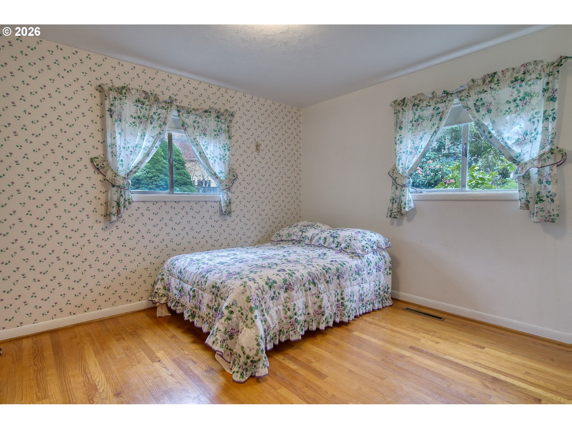 5730 Southwest Shattuck Road Portland, OR 97221 - Photo 14 of 48 Bedroom