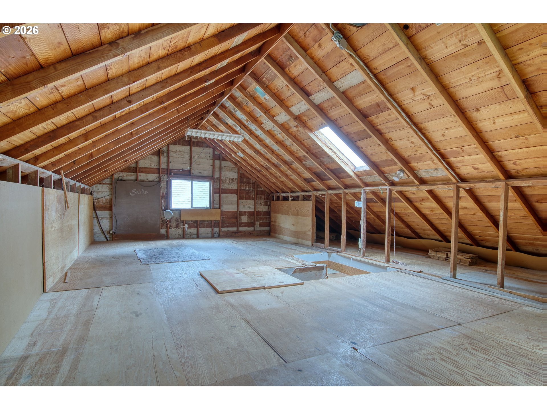 5730 Southwest Shattuck Road Portland, OR 97221 - Photo 23 of 48