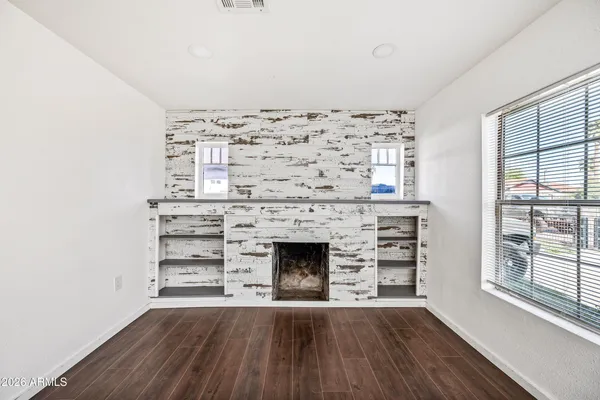 $2,100 | 330 North 15th Street, Phoenix, AZ 85006