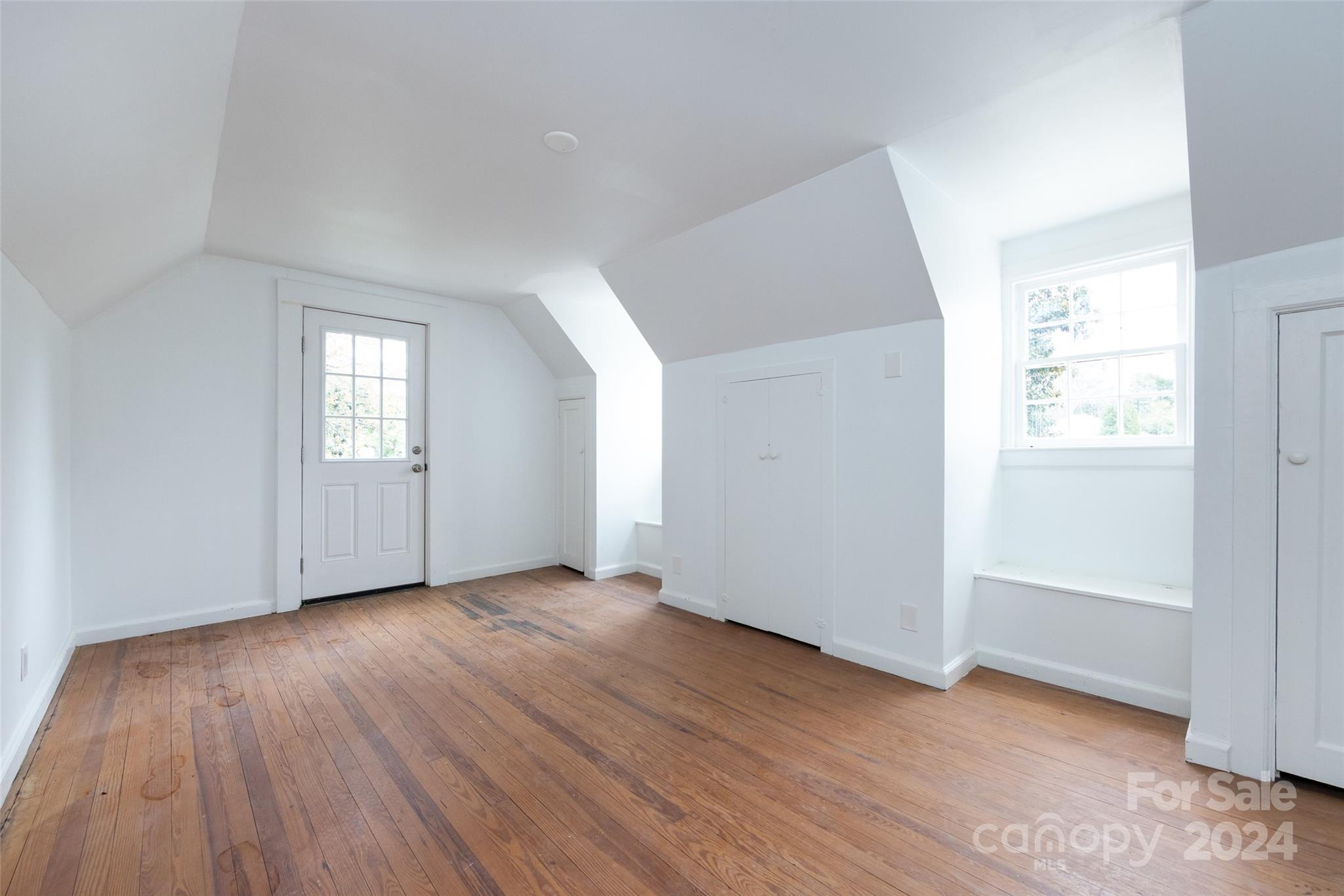 1918 Overhill Road Charlotte, NC 28211 - Photo 32 of 41 Gallery Image 32