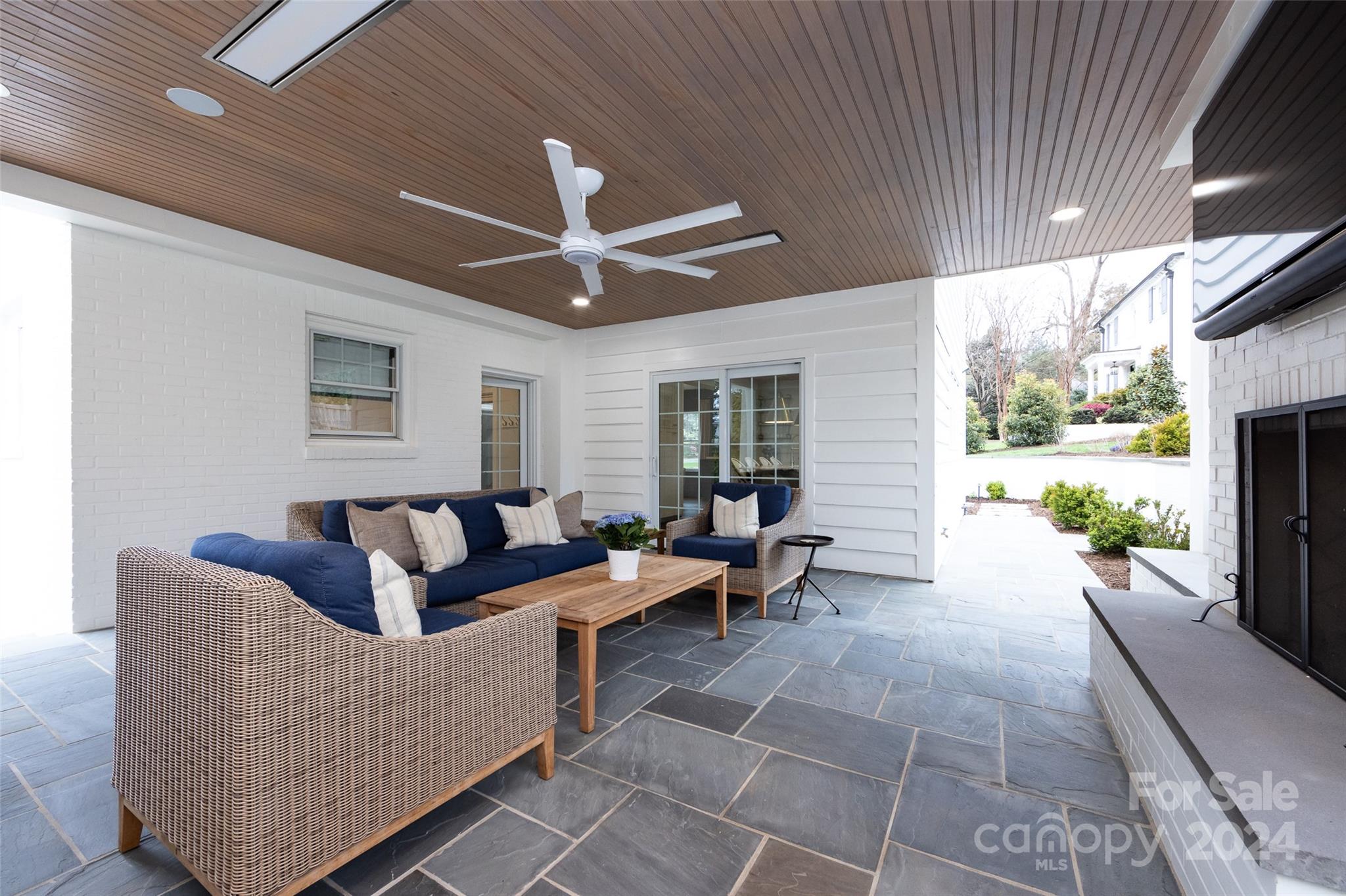 1918 Overhill Road Charlotte, NC 28211 - Photo 37 of 41 Gallery Image 37
