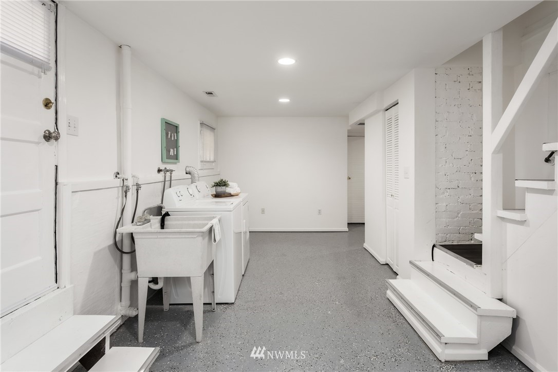 528 North 71st Street Seattle, WA 98103 - Photo 19 of 22 Gallery Image 19