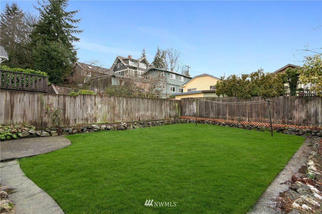 528 North 71st Street Seattle, WA 98103 - Photo 22 of 22 Gallery Image 22