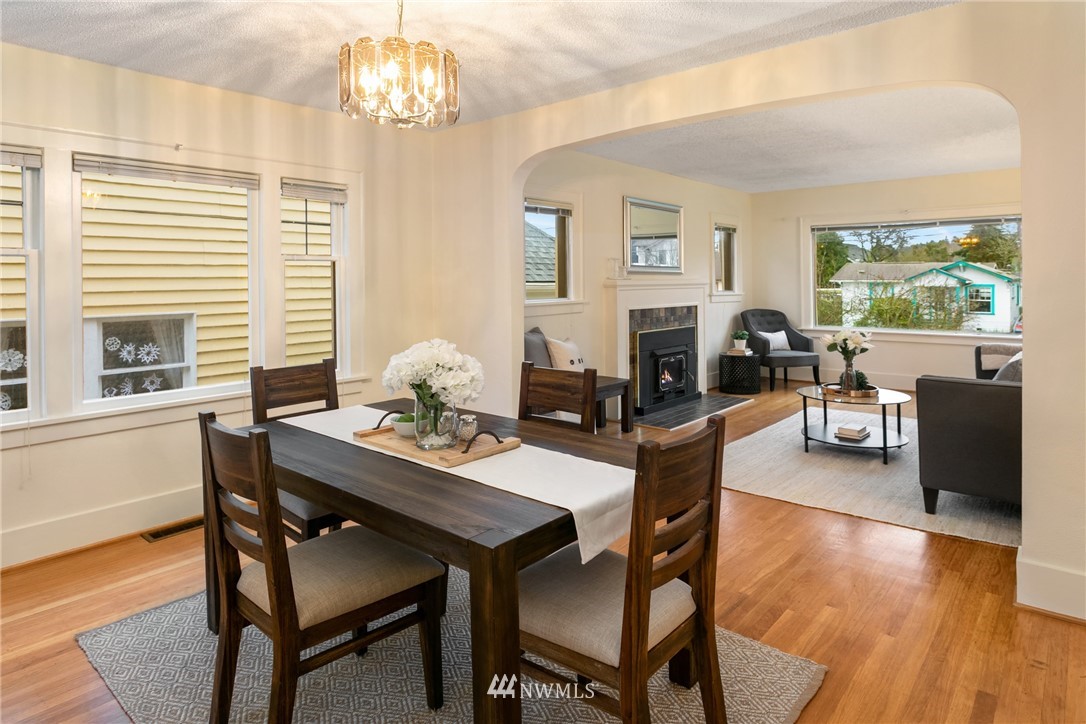 528 North 71st Street Seattle, WA 98103 - Photo 5 of 22 Gallery Image 5