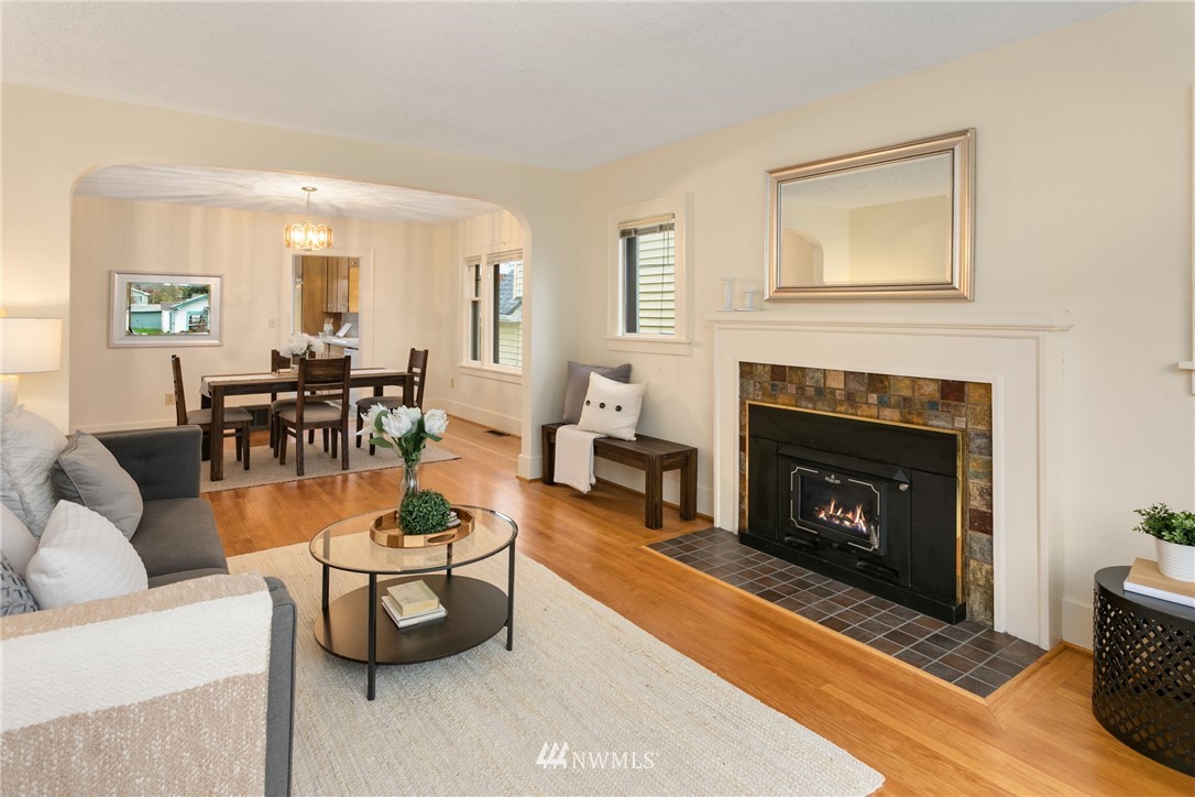 528 North 71st Street Seattle, WA 98103 - Photo 6 of 22 Gallery Image 6