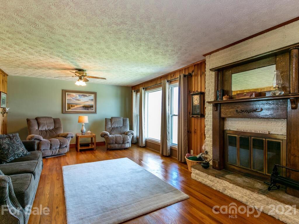 373 Tipton Hill Road Alexander, NC 28701 - Photo 13 of 37 Gallery Image 13