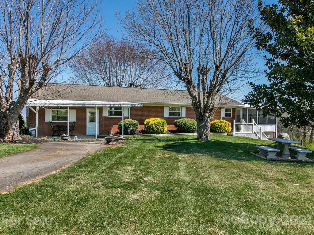 373 Tipton Hill Road Alexander, NC 28701 - Photo 4 of 37 Gallery Image 4