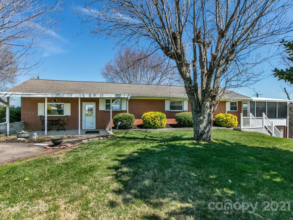 373 Tipton Hill Road Alexander, NC 28701 - Photo 5 of 37 Gallery Image 5