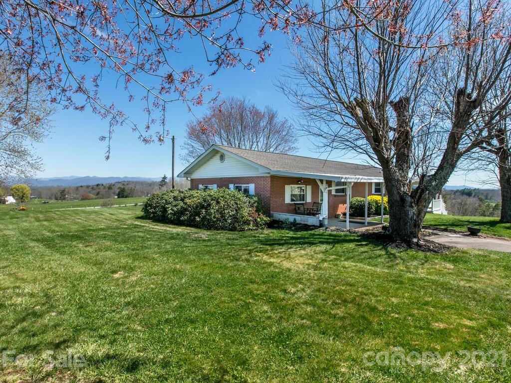 373 Tipton Hill Road Alexander, NC 28701 - Photo 6 of 37 Gallery Image 6