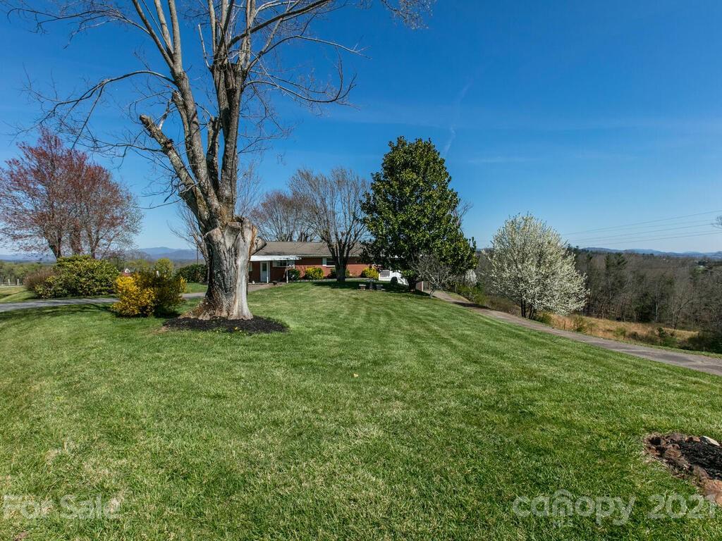 373 Tipton Hill Road Alexander, NC 28701 - Photo 7 of 37 Gallery Image 7