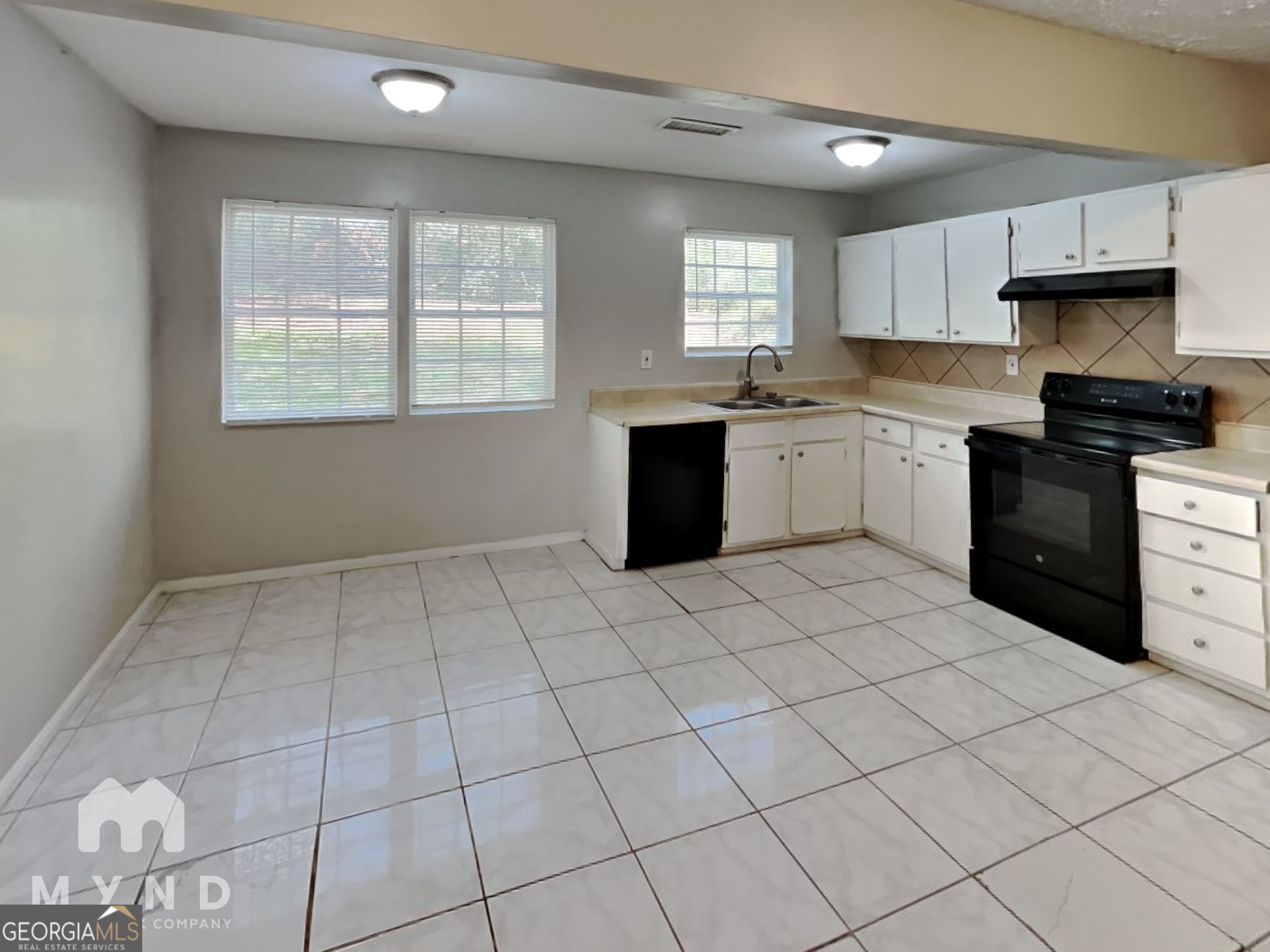 450 Fairburn Road Northwest Atlanta, GA 30331 - Photo 3 of 16