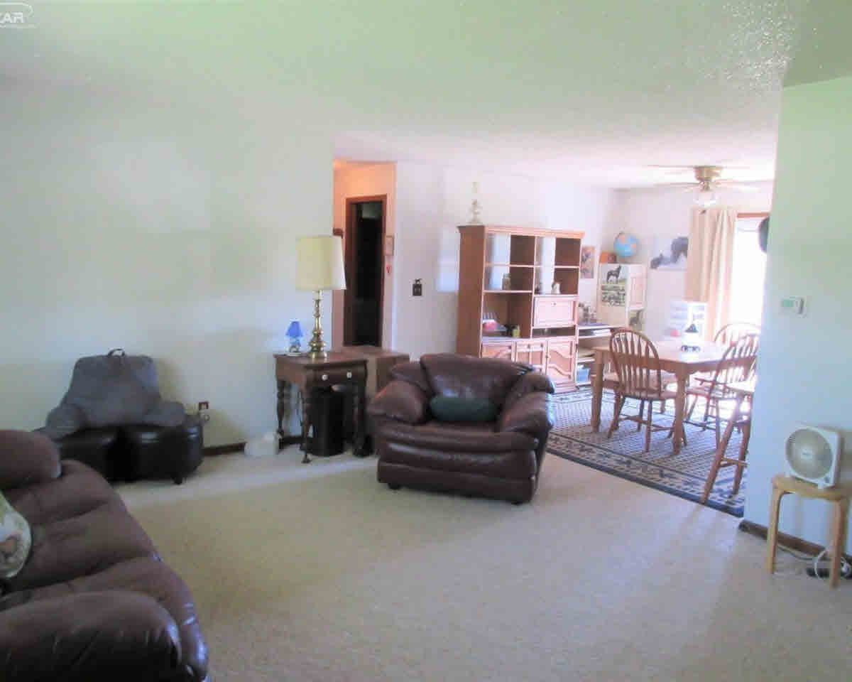 14144 North Center Road Clio, MI 48420 - Photo 10 of 19 21314204-9.JPG