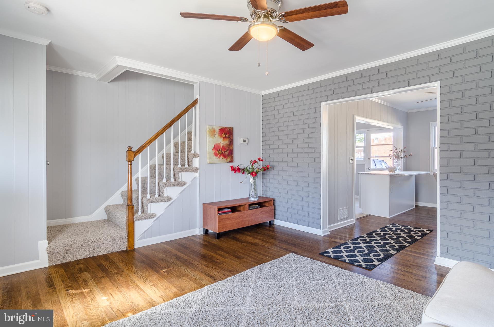 7810 Charlesmont Road Baltimore, MD 21222 - Photo 3 of 29 Living Room