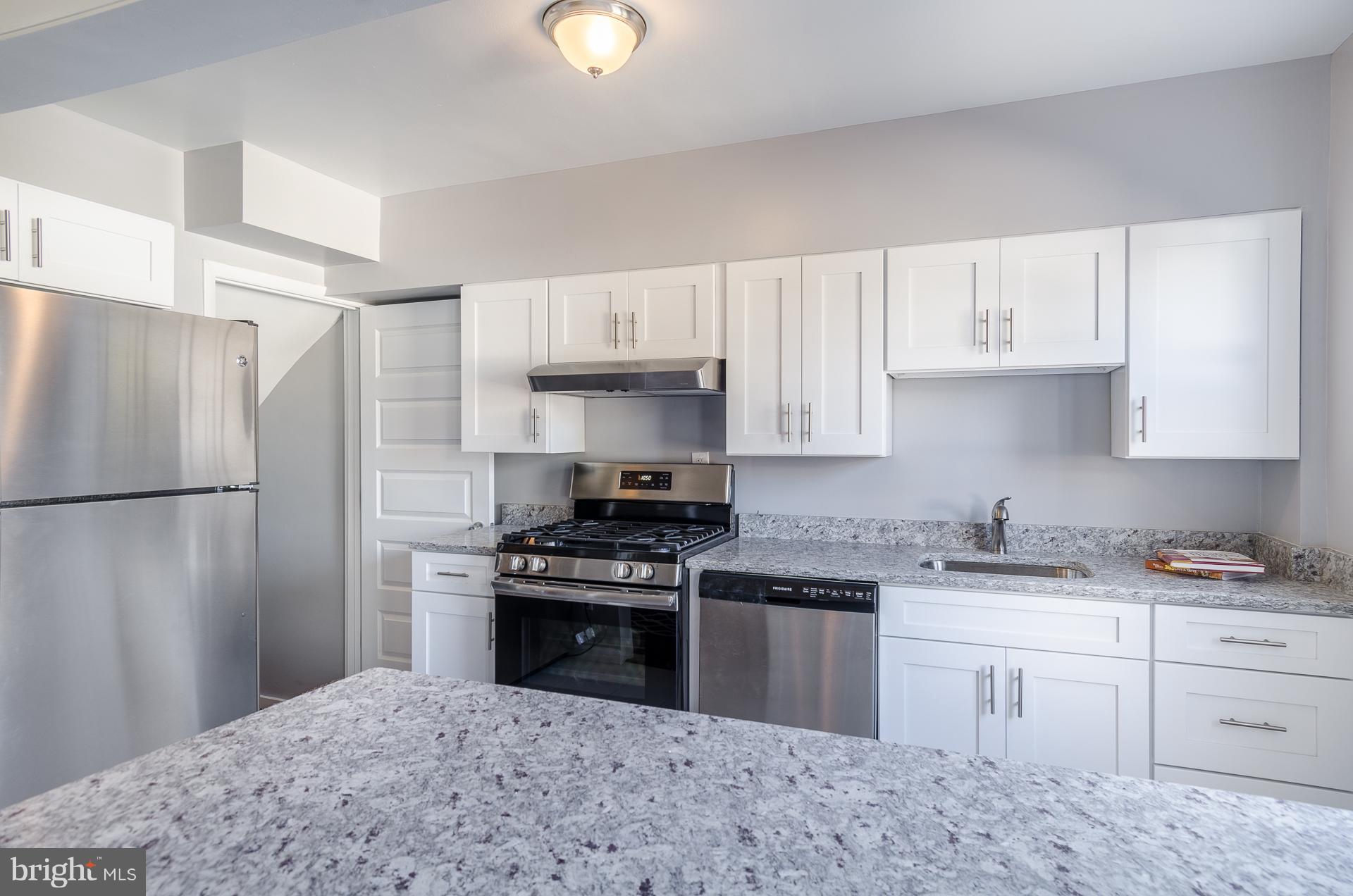 7810 Charlesmont Road Baltimore, MD 21222 - Photo 8 of 29 Kitchen