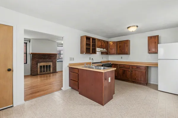 $389,900 | 19 Grand Avenue, Nashua, NH 03060