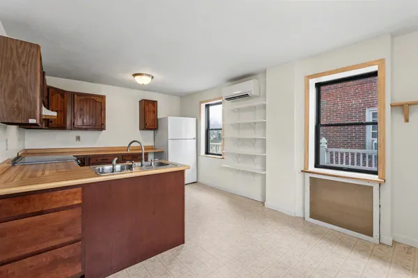 $389,900 | 19 Grand Avenue, Nashua, NH 03060
