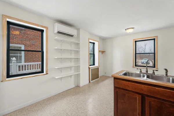 $389,900 | 19 Grand Avenue, Nashua, NH 03060
