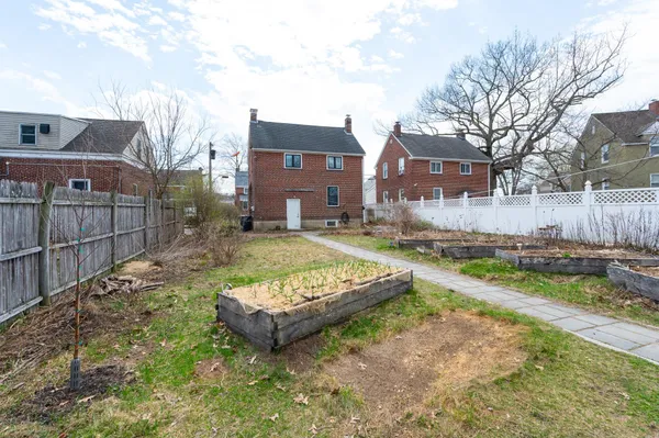 $389,900 | 19 Grand Avenue, Nashua, NH 03060