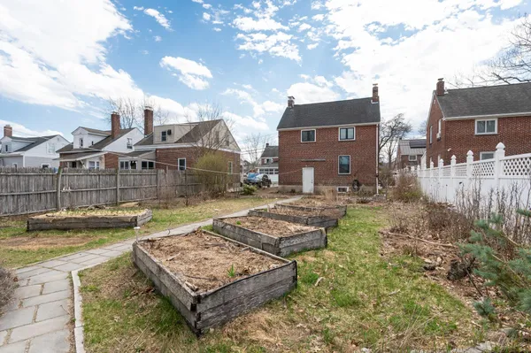 $389,900 | 19 Grand Avenue, Nashua, NH 03060
