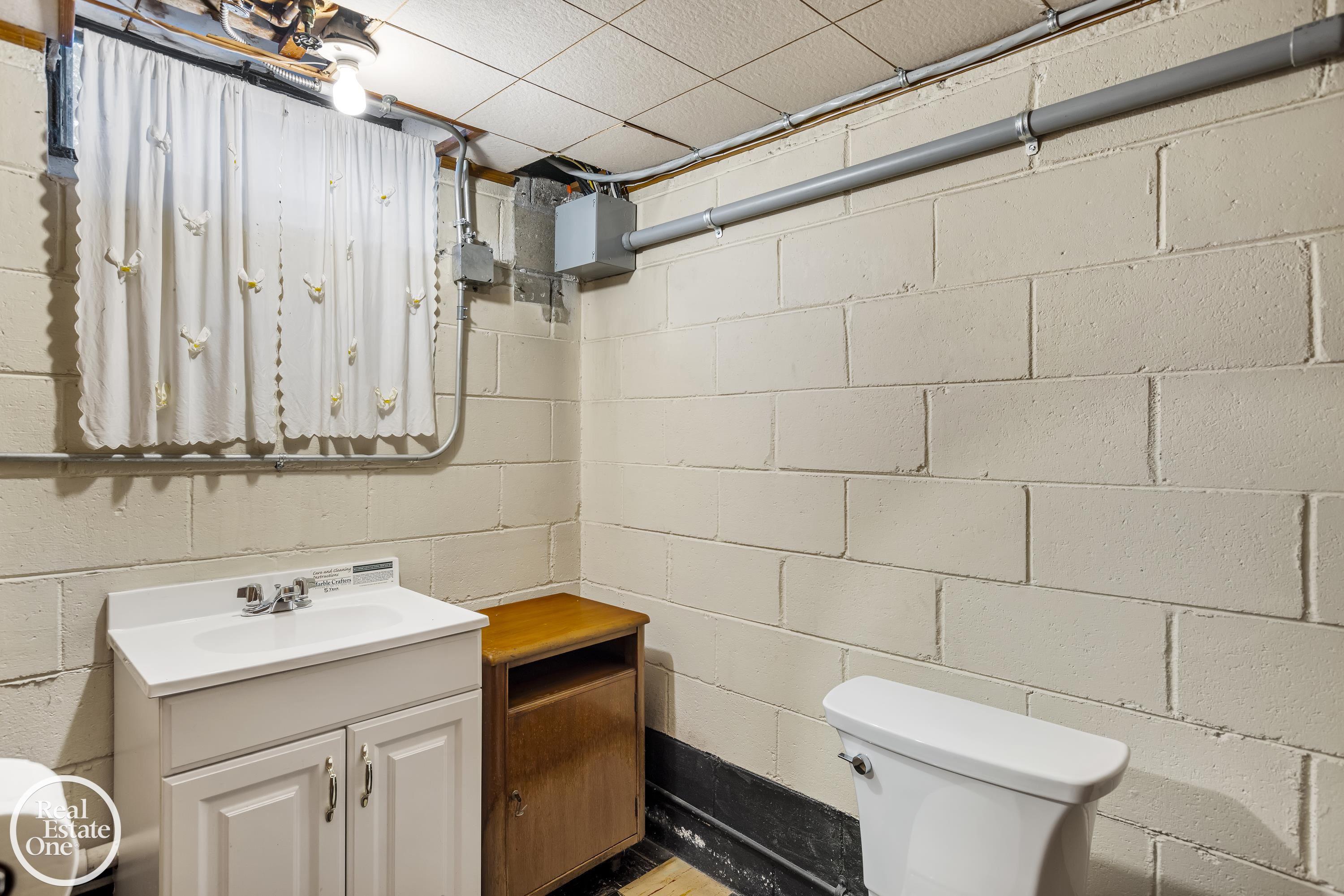 1487 North Renaud Road Grosse Pointe Woods, MI 48236 - Photo 32 of 42