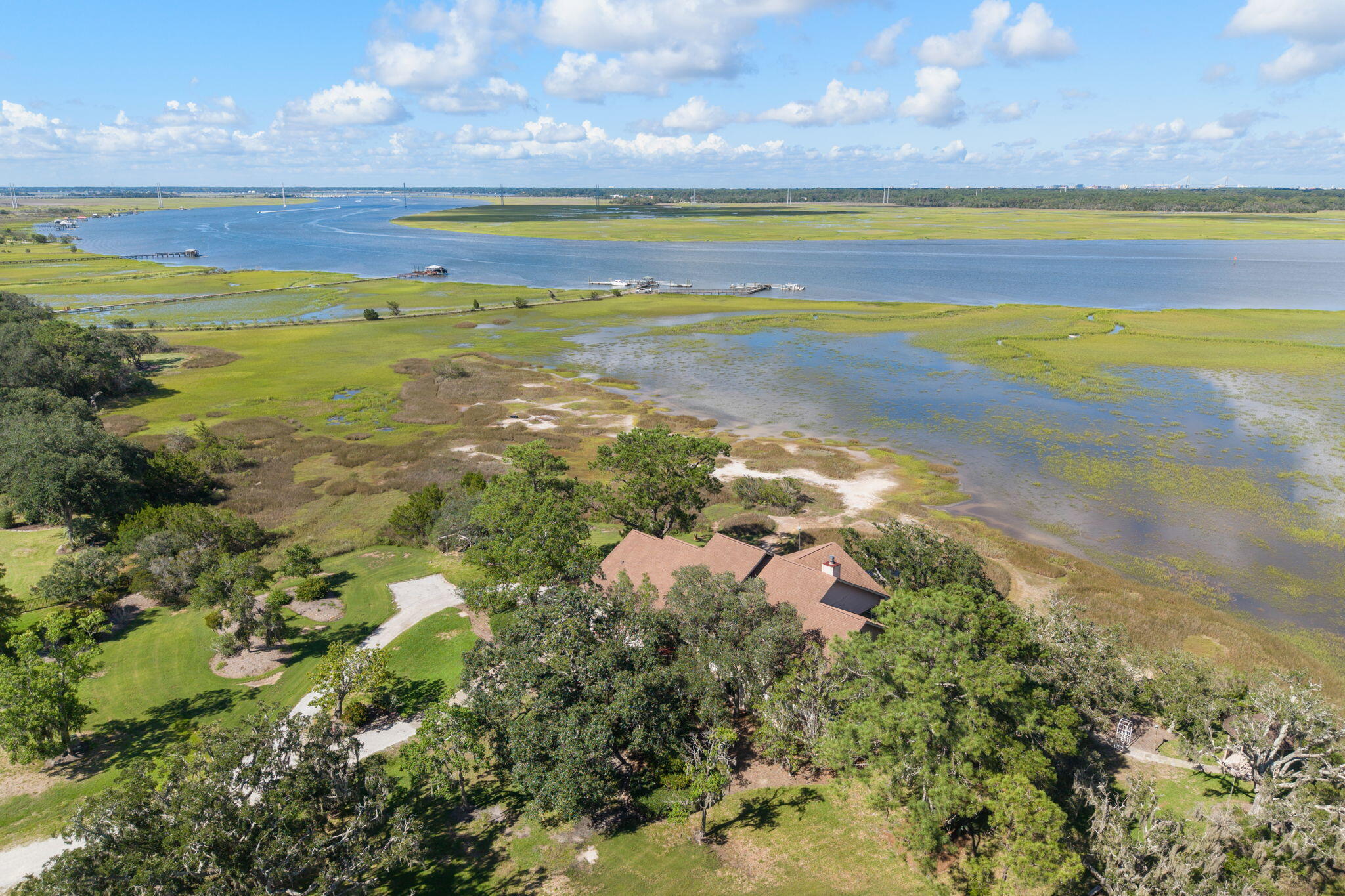 35-web-or-mls-2450 Kemway Rd - Coastal R