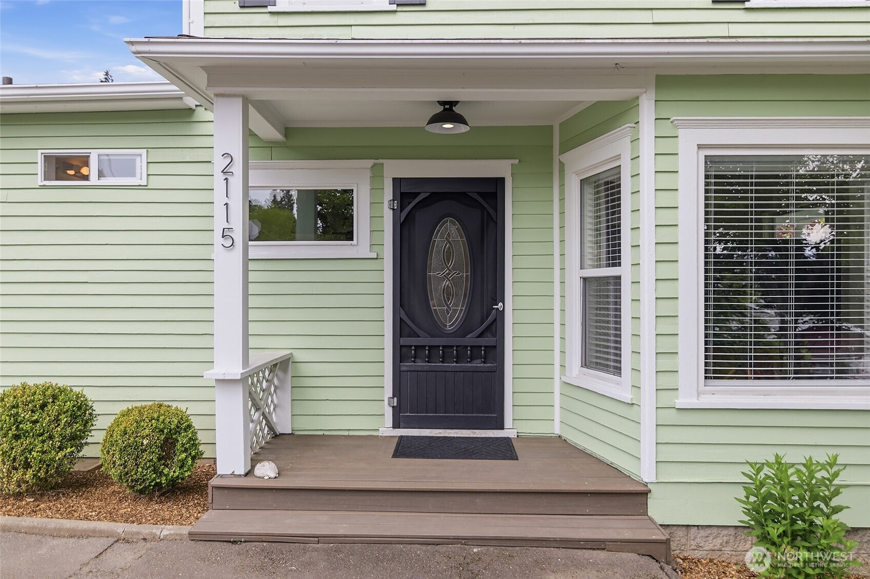 2115 Main Street Everett, WA 98203 - Photo 2 of 40