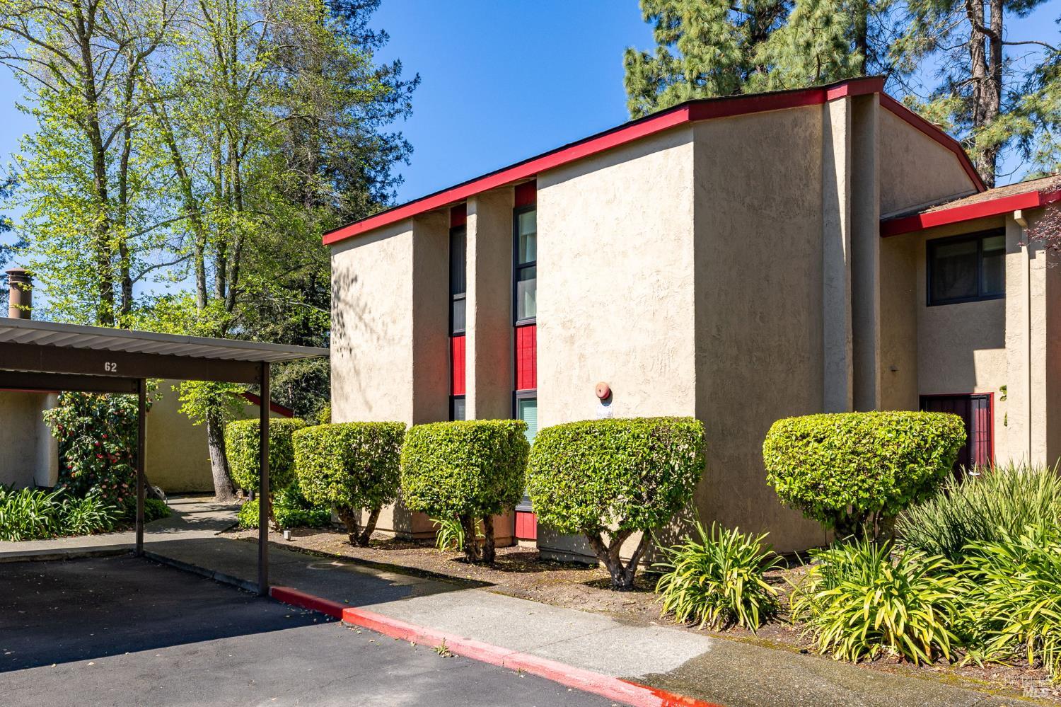 59 Redwood Court Santa Rosa, CA 95409 - Photo 2 of 40