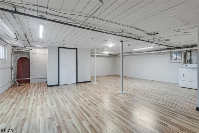 $999,000 | 8 Highmont Terrace, Montclair, NJ 07042