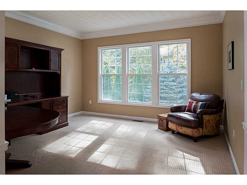 167 Castle Rocks Road Warwick, RI 02886 - Photo 15 of 25 Living Room.