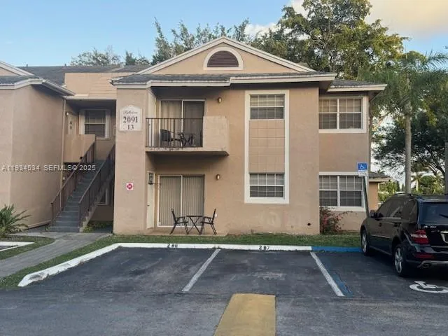 $2,100 | 2091 Northwest 96th Terrace, Unit 13L, Pembroke Pines, FL 33024