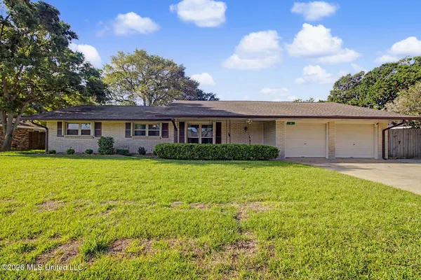 $250,000 | 4 Northwood Drive, Long Beach, MS 39560