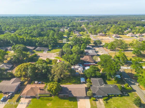 $250,000 | 4 Northwood Drive, Long Beach, MS 39560