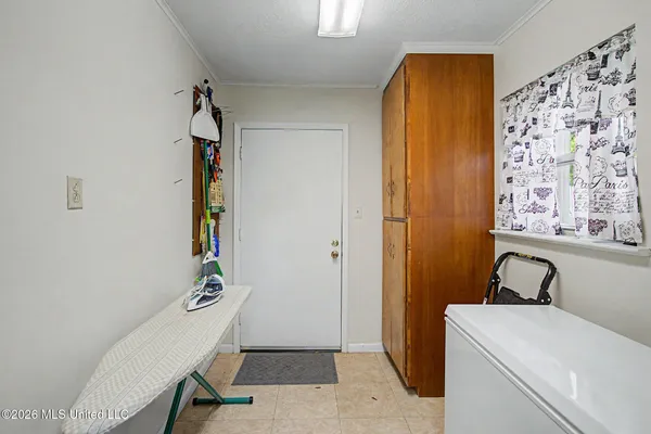 $250,000 | 4 Northwood Drive, Long Beach, MS 39560